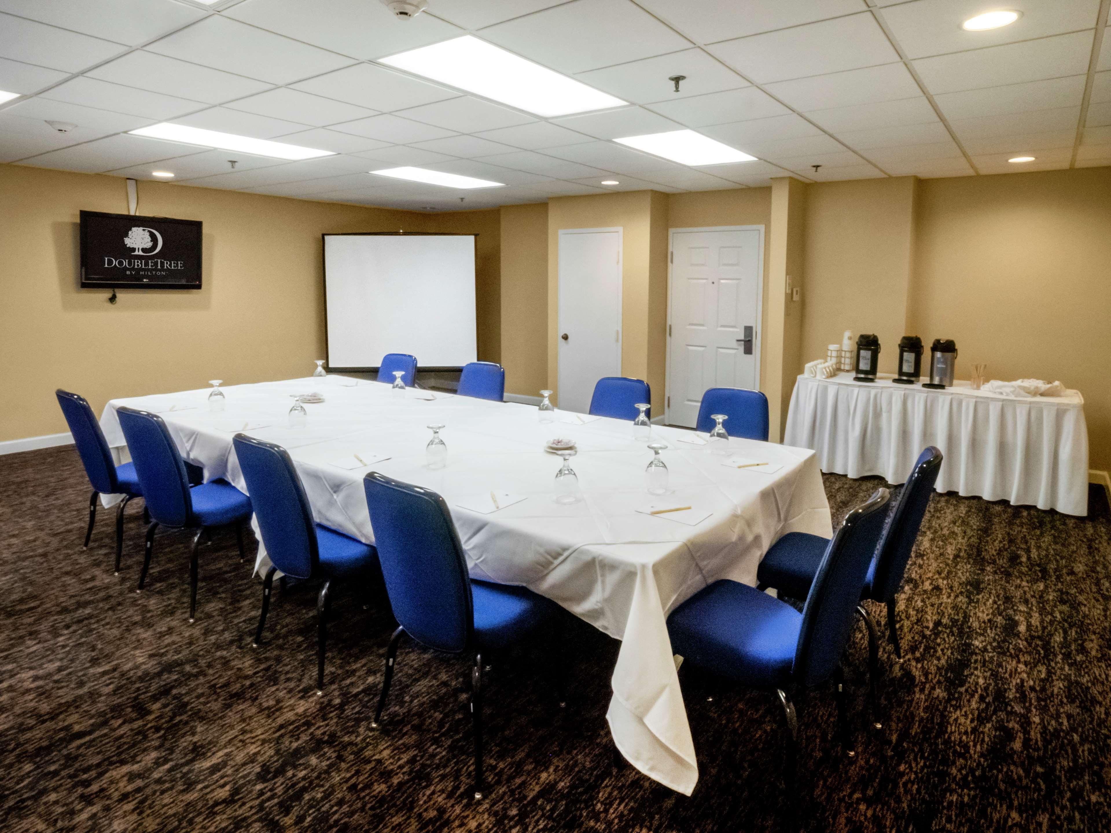 Doubletree By Hilton Buffalo-Amherst Exteriör bild